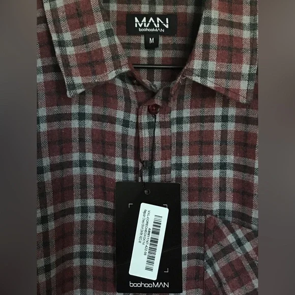 Boohoo Regular Flannel Shirt - Medium - NWT - SOLD OUT ONLINE - Picture 6 of 10